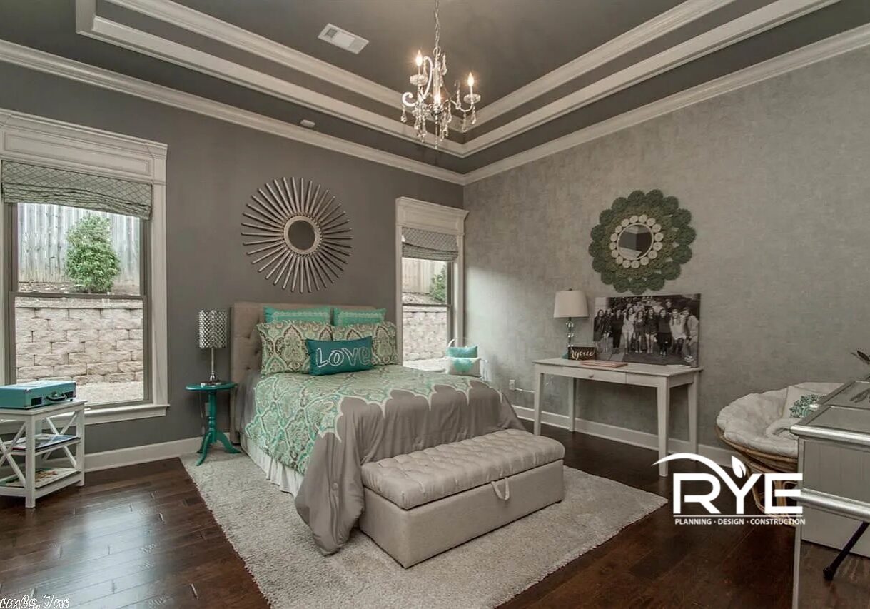 custom-home-secondary-bedroom-arkansas-X2.jpg